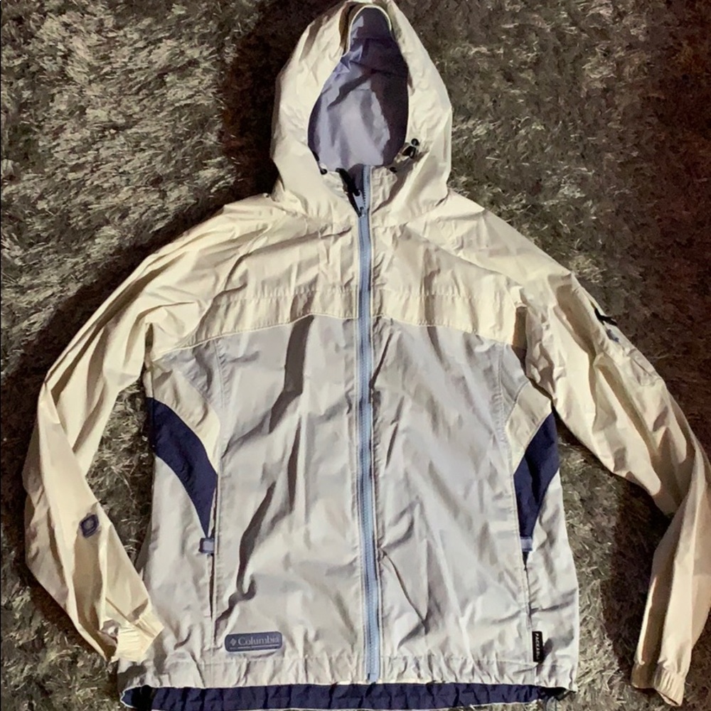 Women’s Columbia windbreaker